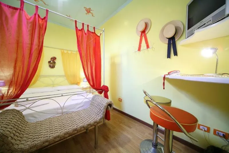 Ciccio Bed & Breakfast Bergamo 3*,  Italy