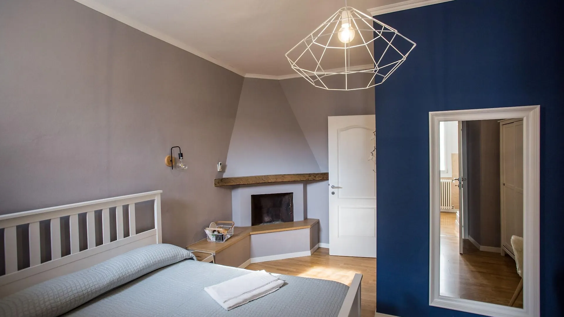 ***  Ciccio Bed & Breakfast Bergamo Italy